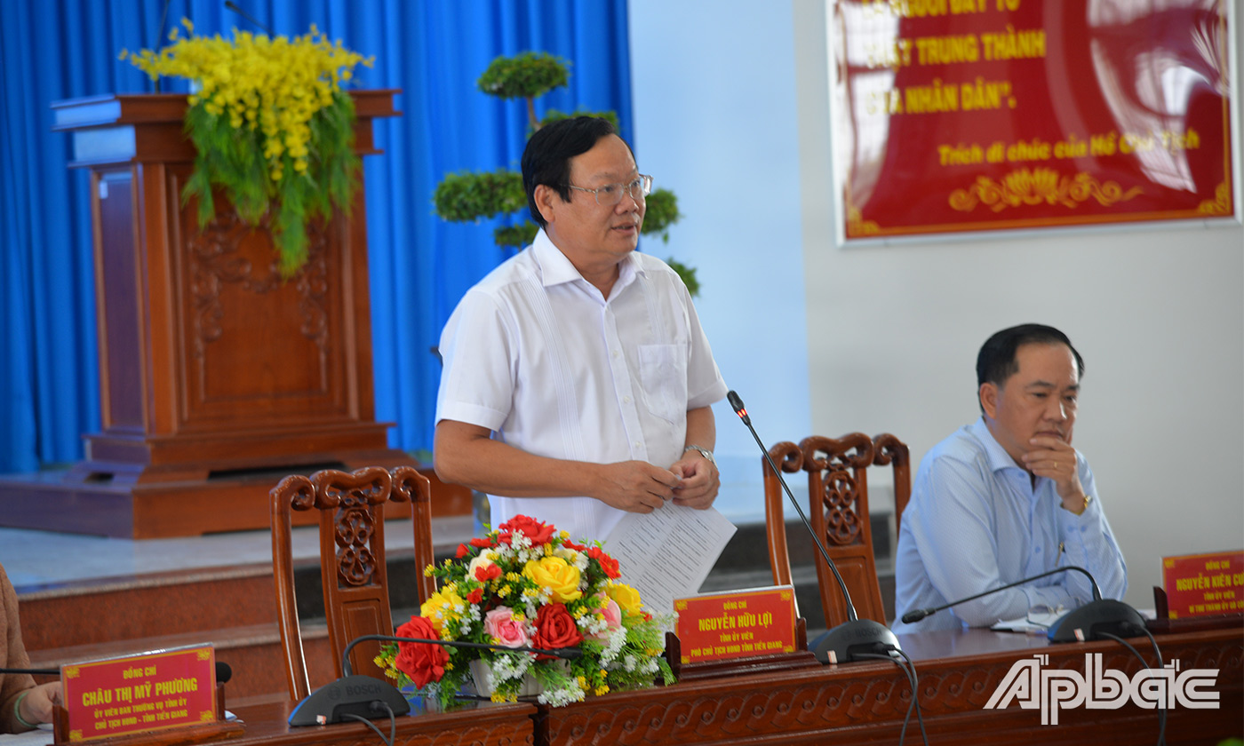 Đồng chí Nguyễn Hữu Lợi phát biểu tại hội nghị