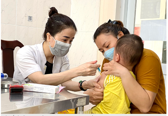 Bộ Y tế nêu rõ: Vaccine sởi có hiệu quả phòng bệnh cao, phần lớn trẻ bệnh Sởi là chưa tiêm phòng. 