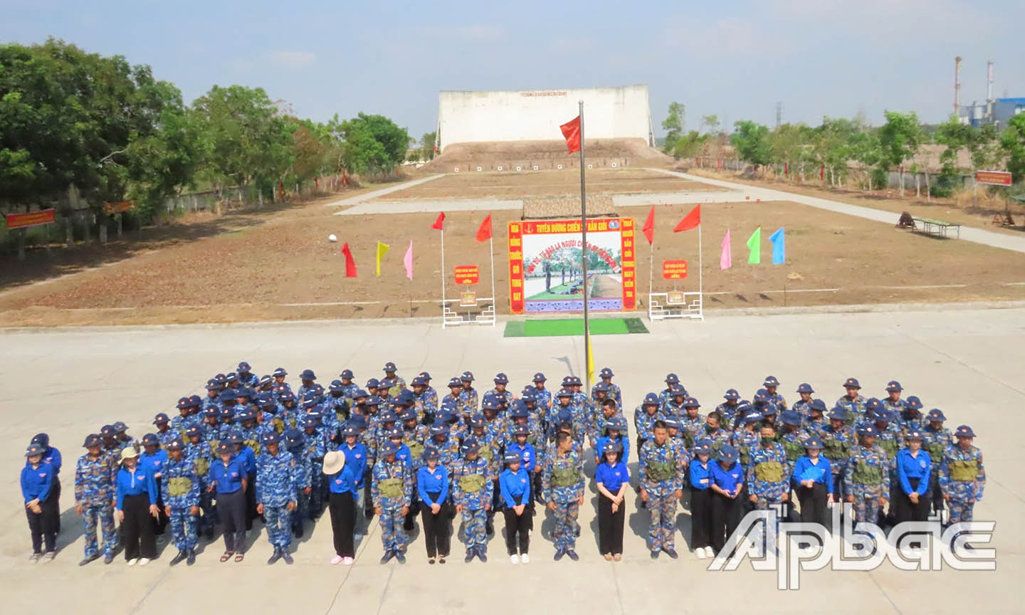 Đoàn cơ sở Trung tâm Huấn luyên phối hợp với Huyện Đoàn Nhơn Trạch thực hiện Chương trình tiếp sức mùa huấn luyện