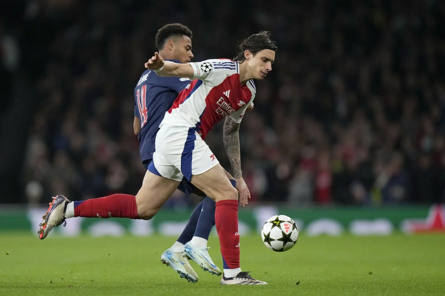 Xác định hai cặp đấu bán kết Champions League