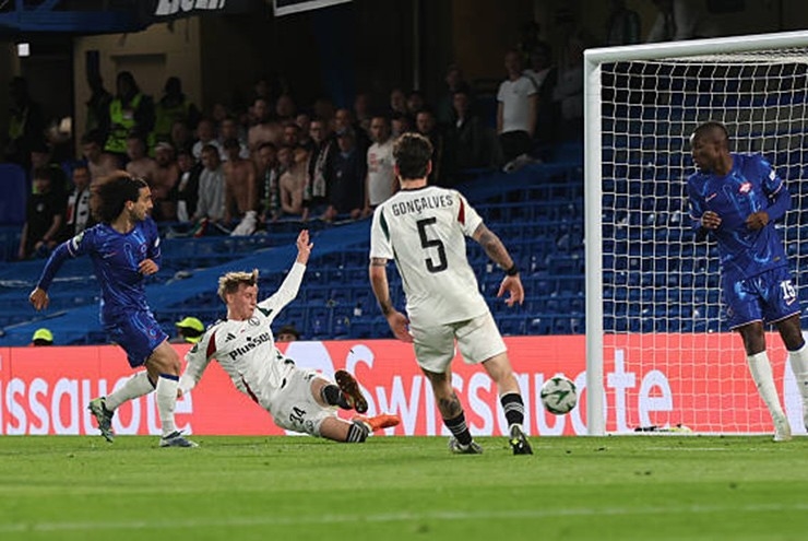 Tin thể thao (18-4): Chelsea, MU, Tottenham giành vé vào bán kết Europa League