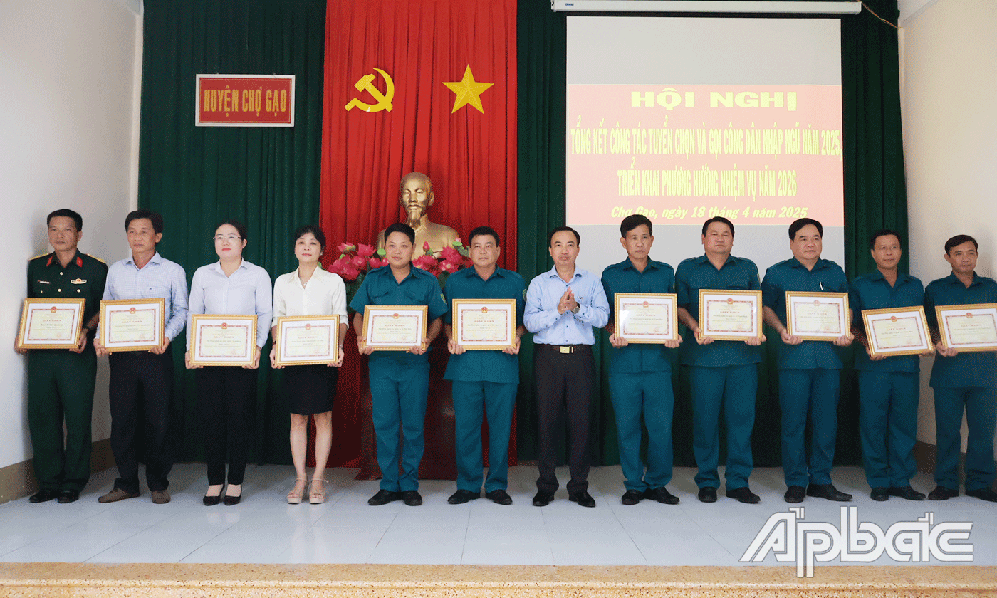 Huyện Chợ Gạo: Tổng kết công tác gọi công dân nhập ngũ năm 2025