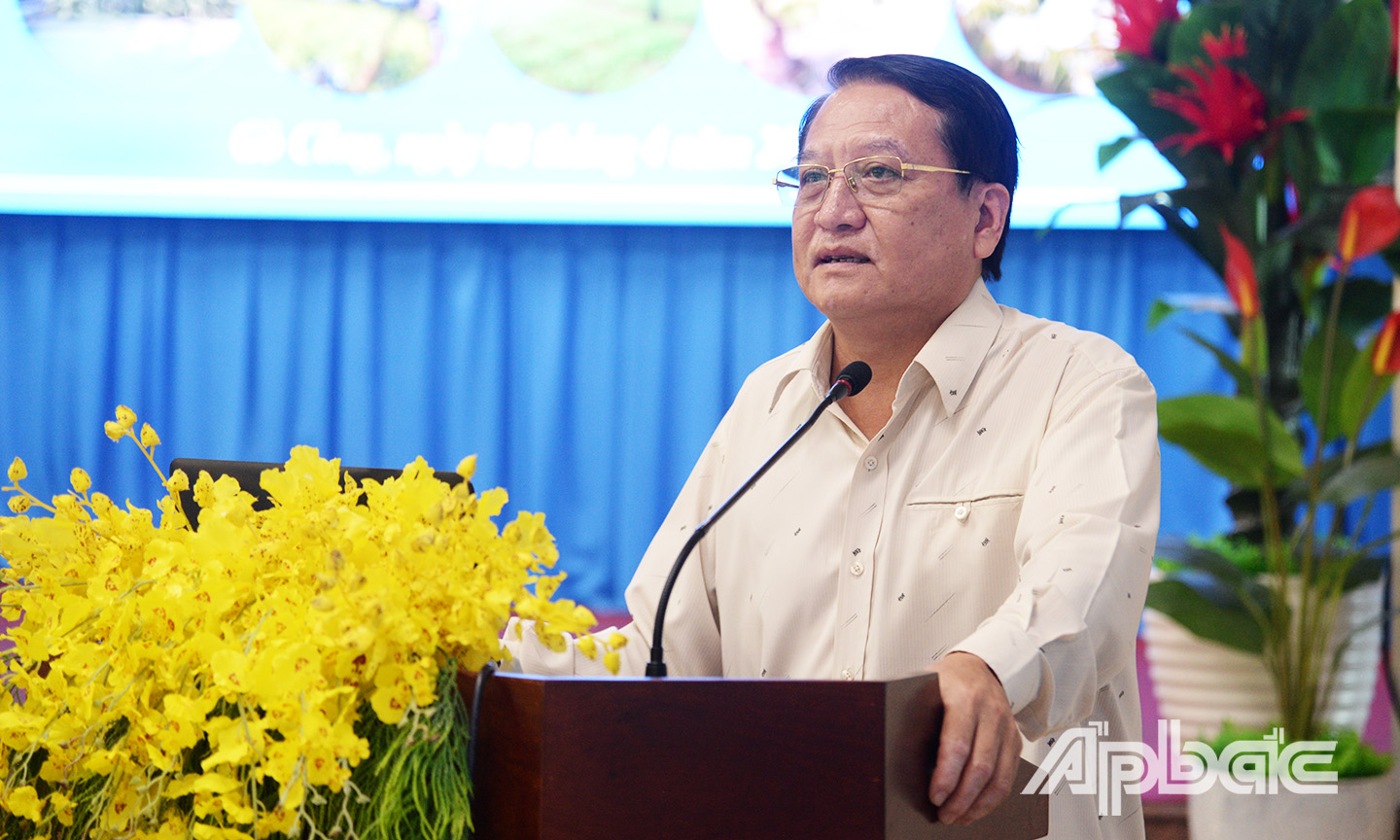 Đồng chí Phạm Văn Trọng phát biểu tại hội nghị.