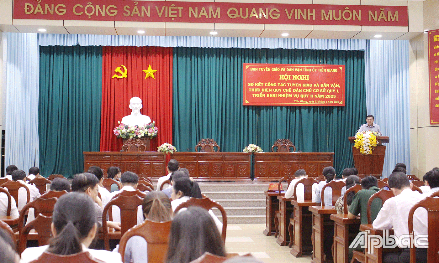 Quang cảnh hội nghị. 