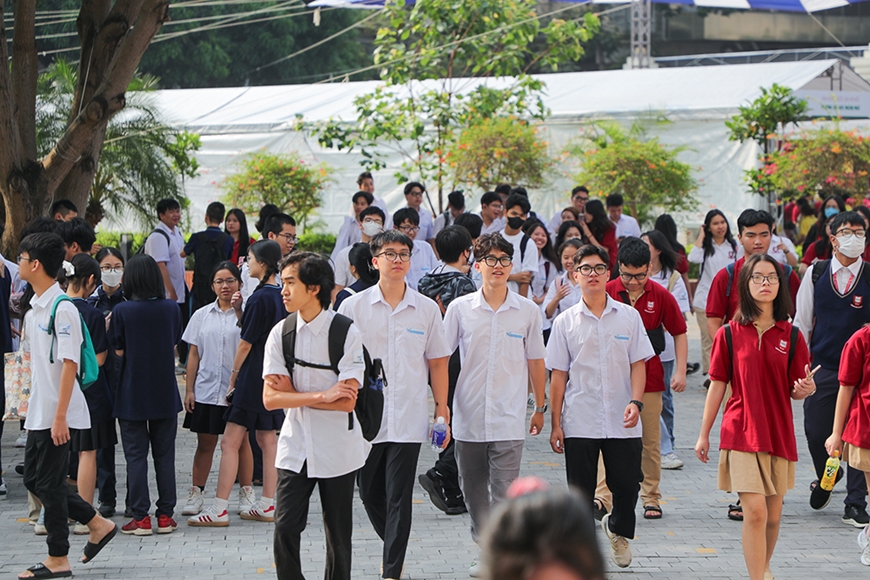 Thí sinh dự kỳ thi tuyển sinh vào Đại học Quốc gia Hà Nội. 