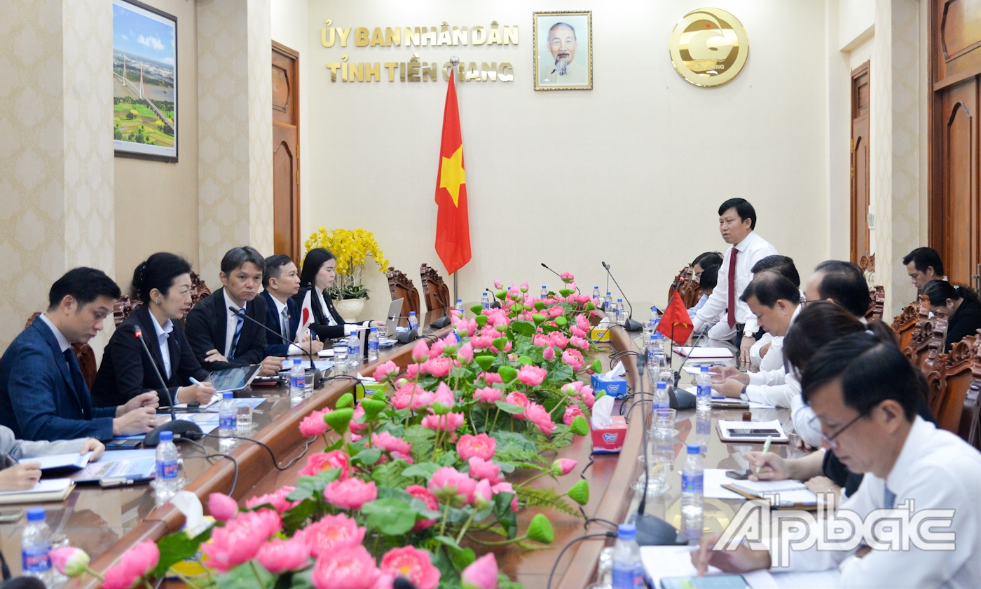Quang cảnh buổi làm việc giữa Đoàn Nghị sĩ và doanh nghiệp tỉnh Shiga (Nhật Bản) với đại diện các sở, ngành tỉnh Tiền Giang.