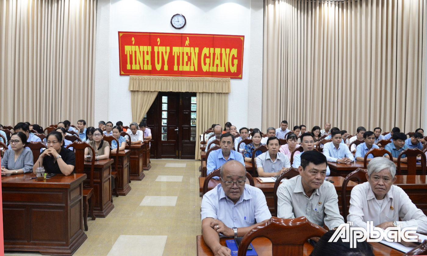 Quang cảnh hội nghị tại điểm cầu Tiền Giang