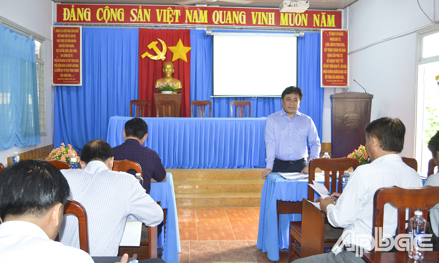 Đồng chí Trần Văn Dũng, Phó Chủ tịch Thường trực UBND tỉnh Tiền Giang phát biểu chỉ đạo tại buổi làm việc huyện Gò Công Đông.