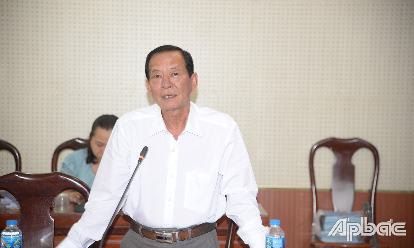 Lãnh đạo UBND huyện Cai Lậy phát biểu tại buổi làm việc