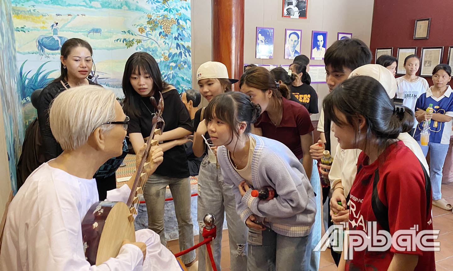  Học sinh các trường trên địa bàn tỉnh Bạc Liêu thường xuyên đến tham quan, học tập tại khu di tích