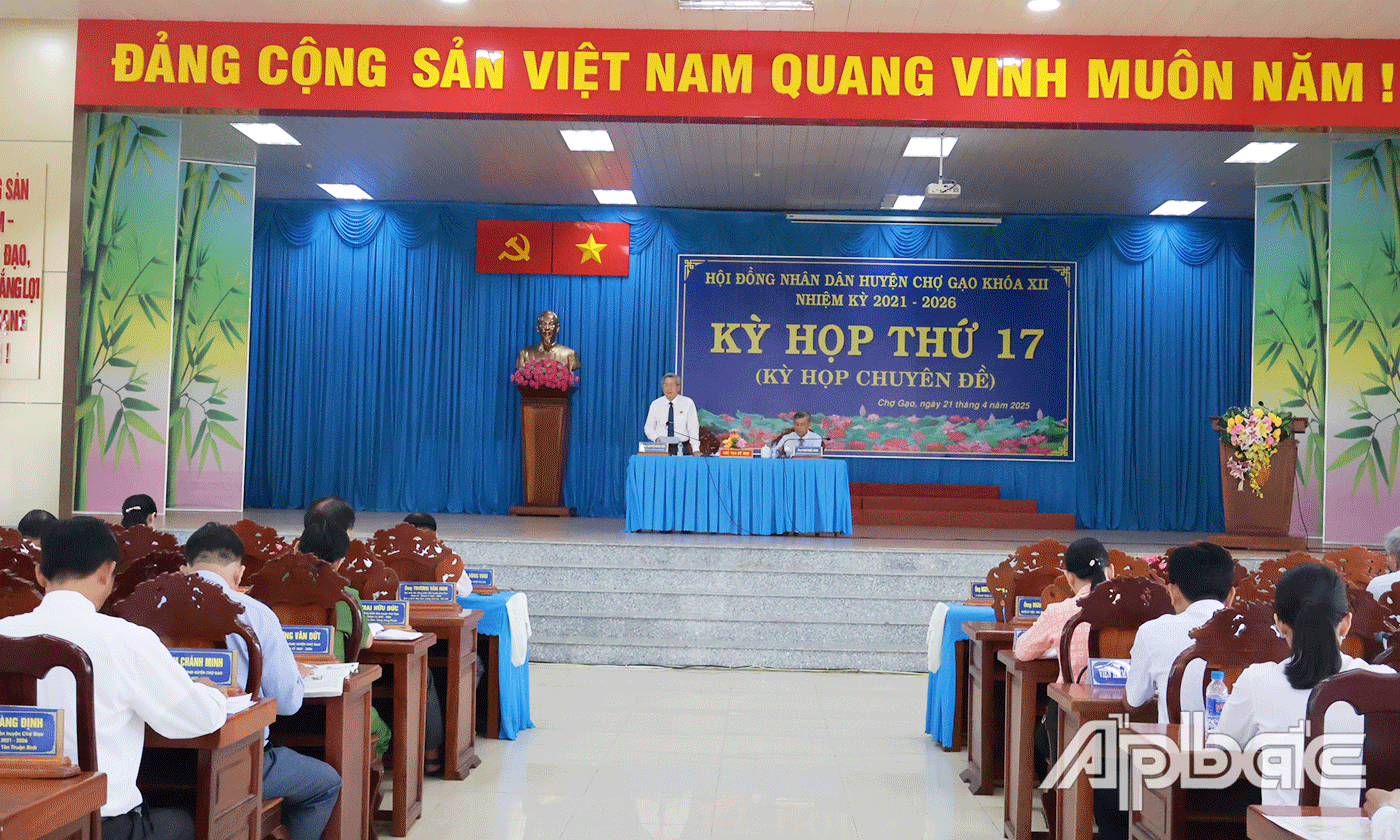 Quang cảnh kỳ họp.