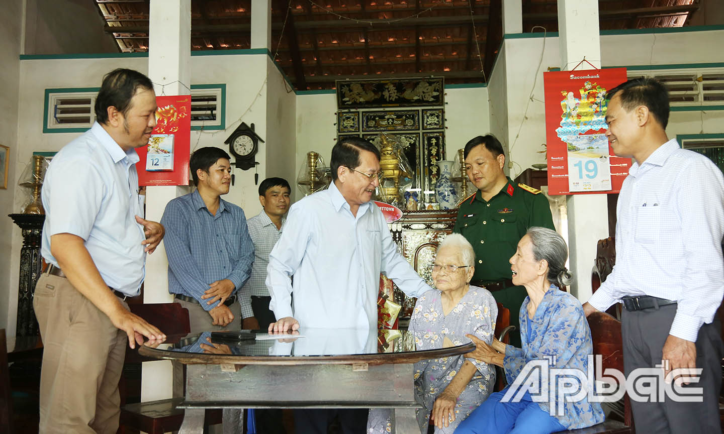 Thăm gia đình bà Nguyễn Thị Tuyền.