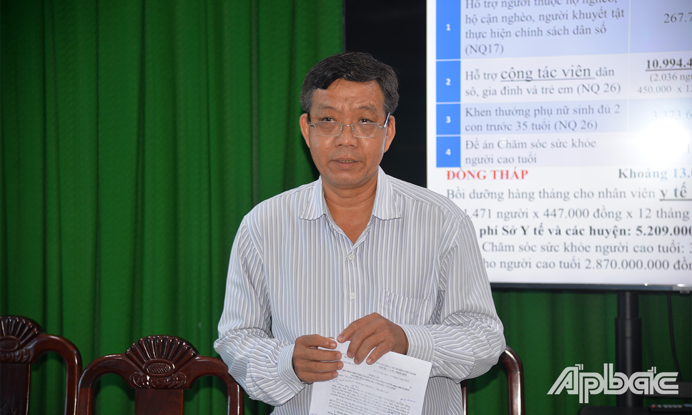 Đồng chí Võ Văn Khanh, Phó Trưởng Ban Văn hóa - xã hội, HĐND tỉnh Tiền Giang phát biểu tại buổi làm việc 