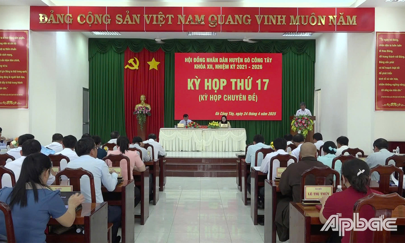 Quang cảnh Kỳ họp