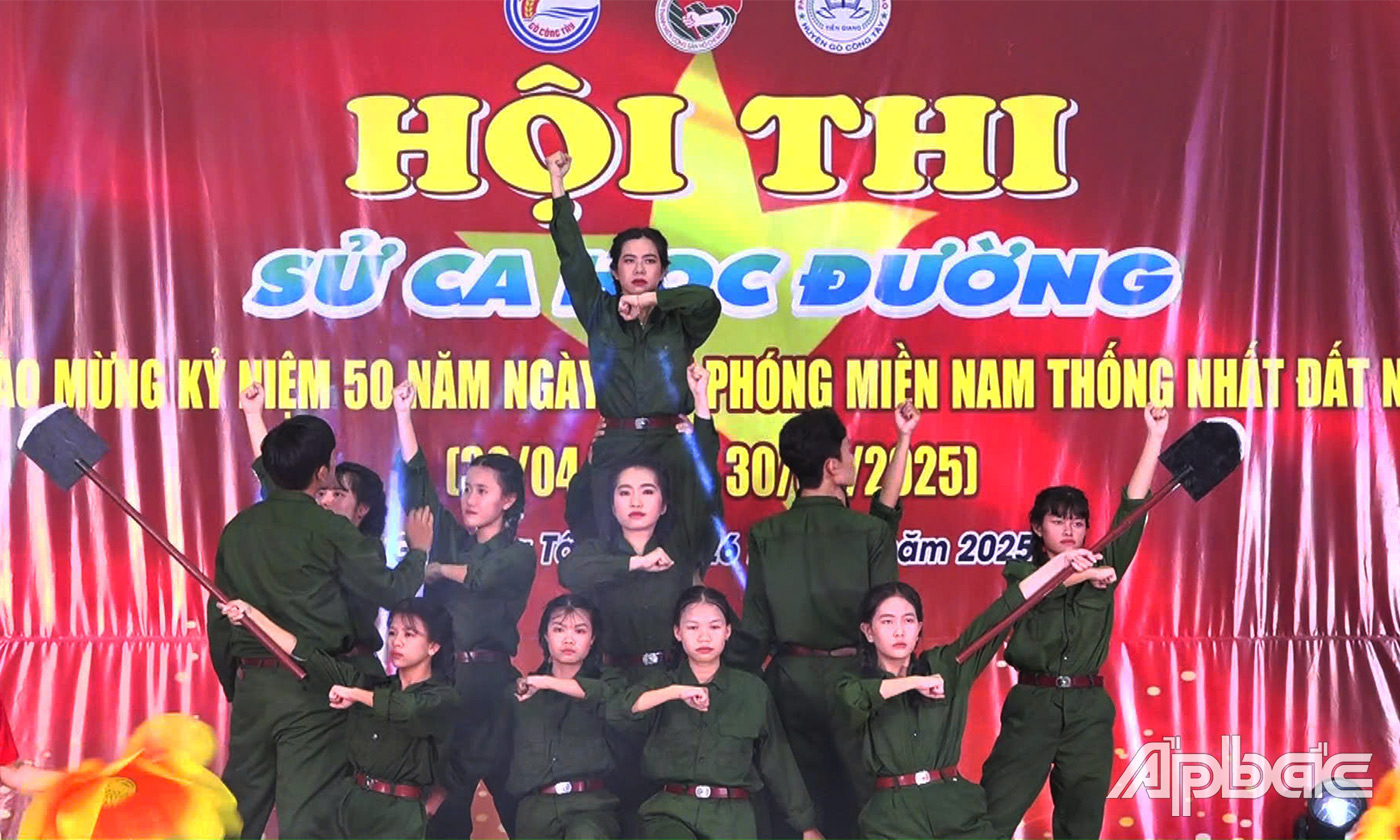 Nhiều tiết mục văn nghệ được dàn dựng công phu
