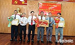 TP. Gò Công: Trao tặng 40 Huy hiệu Đảng đợt 19-5