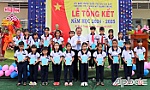 Đồng chí Phan Phùng Phú dự Lễ tổng kết năm học 2024 - 2025 tại Trường Tiểu học và THCS Mỹ Hạnh Trung