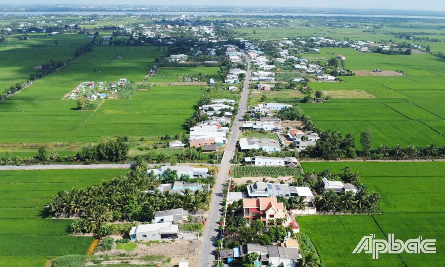 Bộ mặt khang trang của huyện NTM nâng cao Gò Công Đông hôm nay.                                                              Ảnh: MINH THÀNH