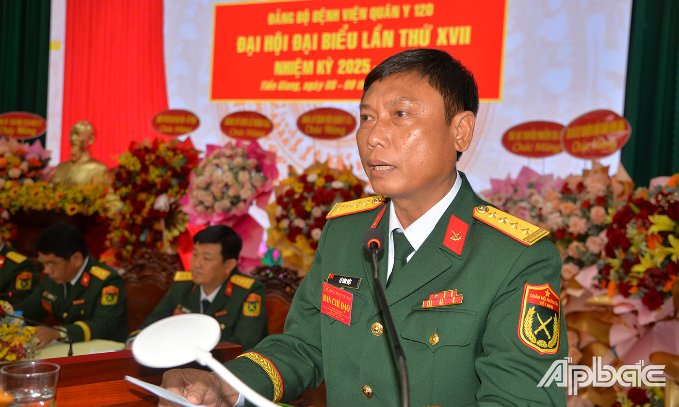 Đại tá Lê Văn Việt, Bí thư Đảng ủy, Chính uỷ Cục Hậu cần – Kỹ thuật, dự và chỉ đạo Đại hội. 