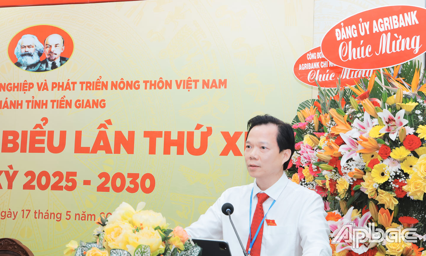 Đồng chí Bùi Hồng Quảng, Ủy viên Ban Chấp hành Đảng bộ Agribank, Trưởng Khối Kiểm tra và giám sát tuân thủ, Tổ trưởng Tổ công tác số 16 phát biểu chỉ đạo.