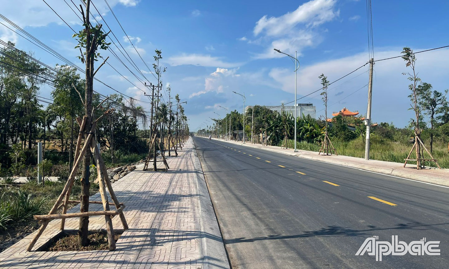 TP. Gò Công đã hoàn thành và đưa vào sử dụng tuyến đường 877 đoạn qua địa bàn thành phố.