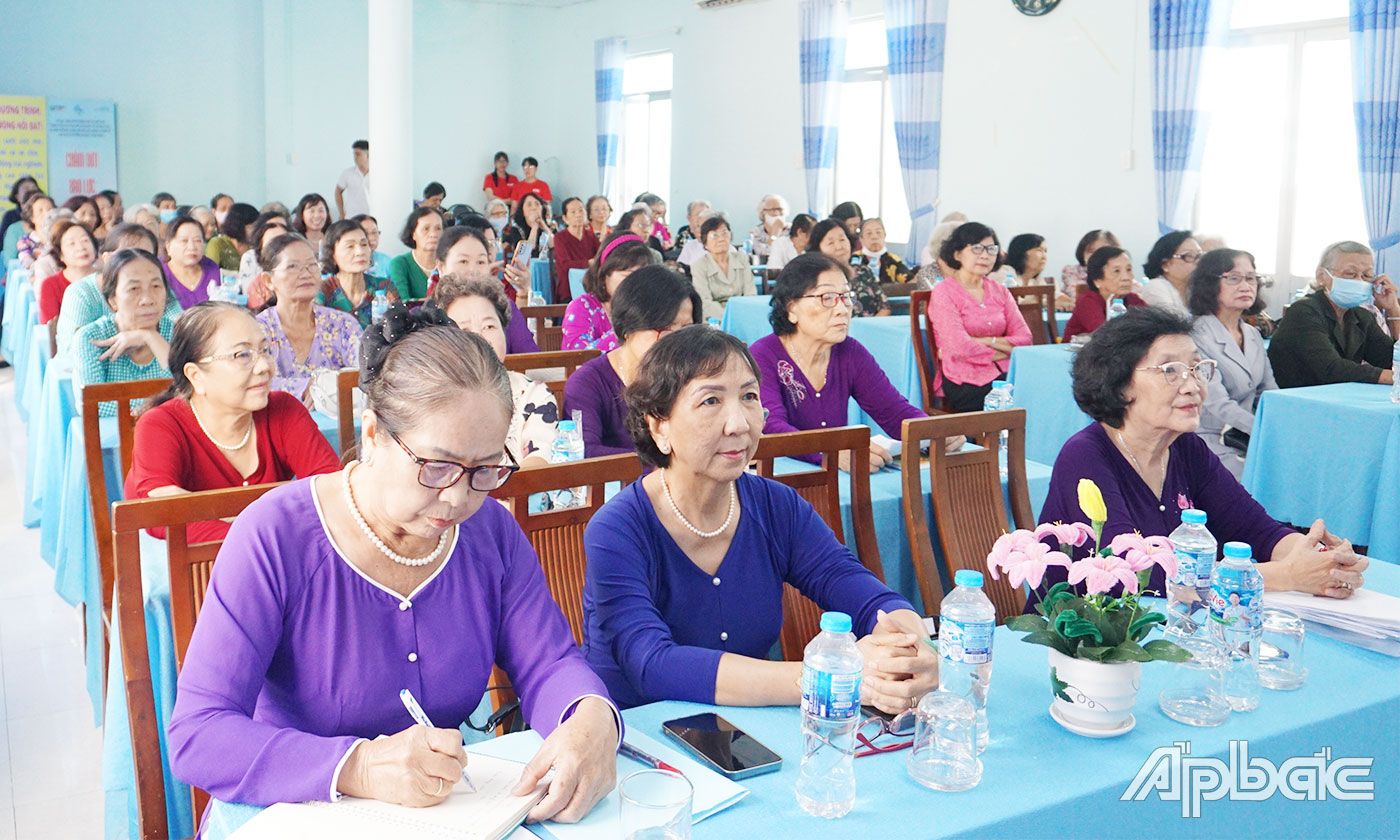 Quan cảnh tại hội nghị 