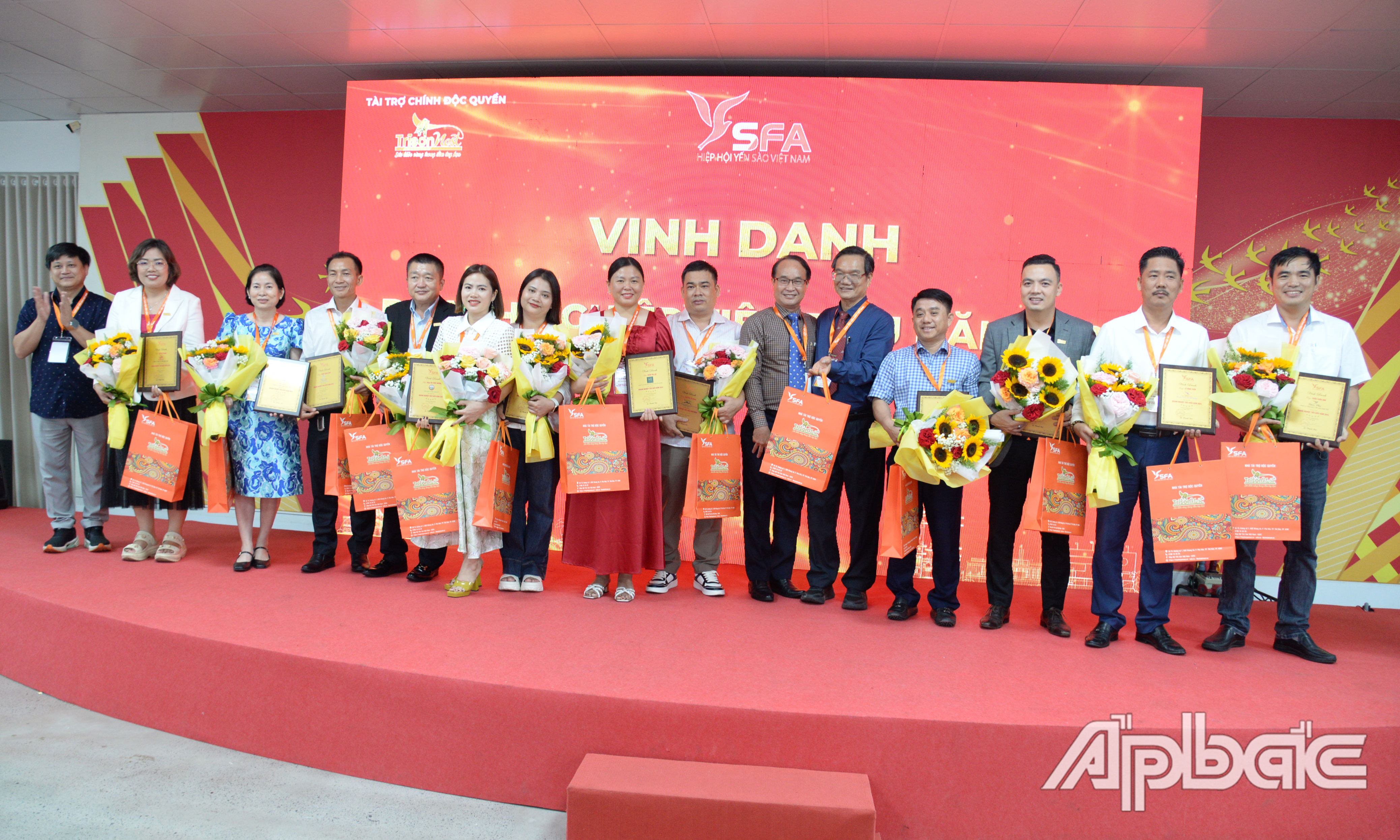 Vinh danh các DN ngành yến sào tiêu biểu năm 2024.
