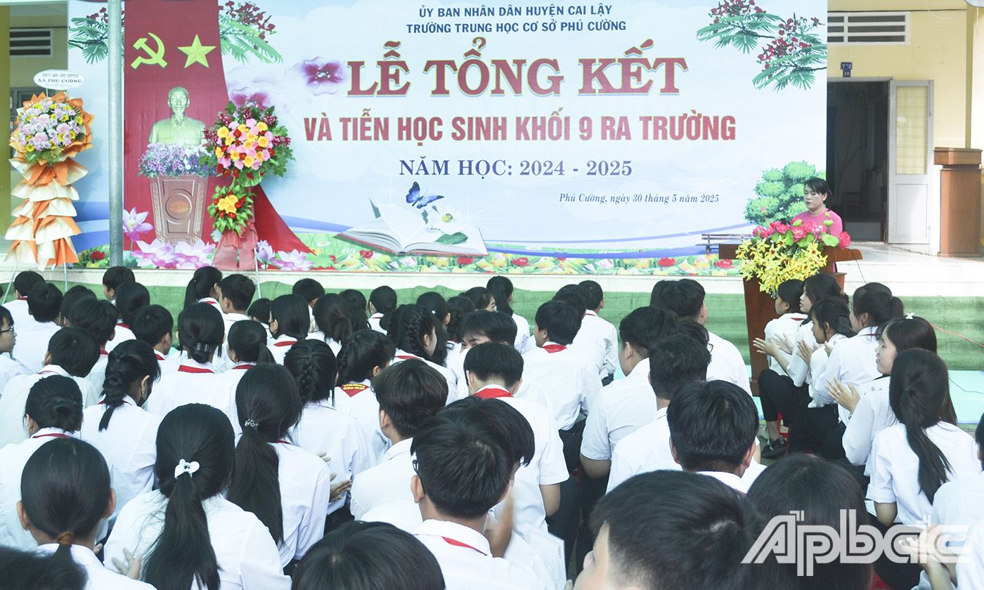 Quang cảnh buổi lễ.