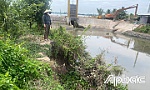 Huyện Cai Lậy: Khẩn trương xử lý sạt lở giáp cống Tây Trắng sau phản ánh của Báo Ấp Bắc
