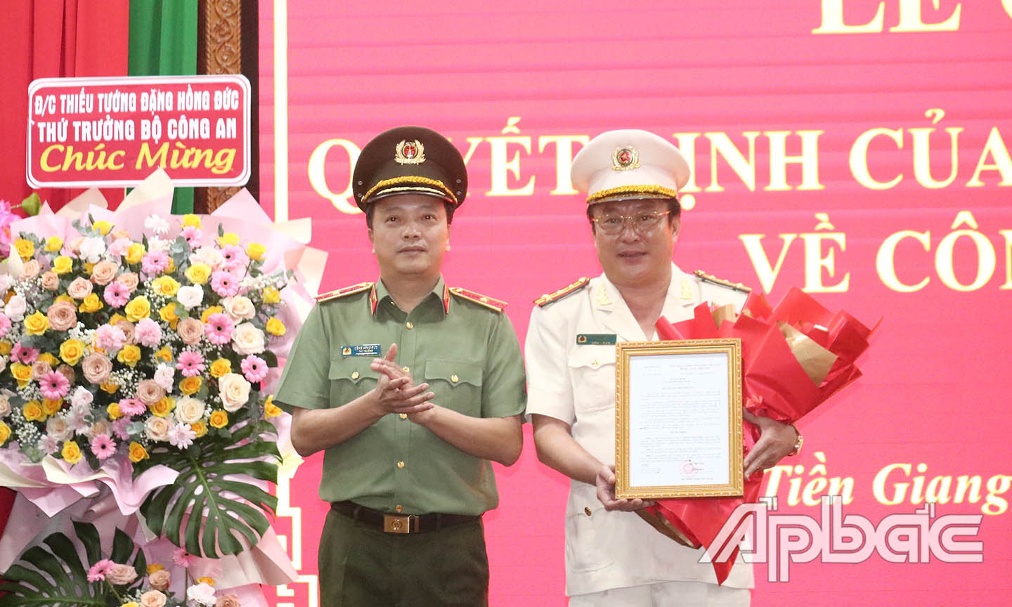 Bộ Công an công bố Quyết định điều động Đại tá Lâm Phước Nguyên làm Giám đốc Công an tỉnh Tiền Giang