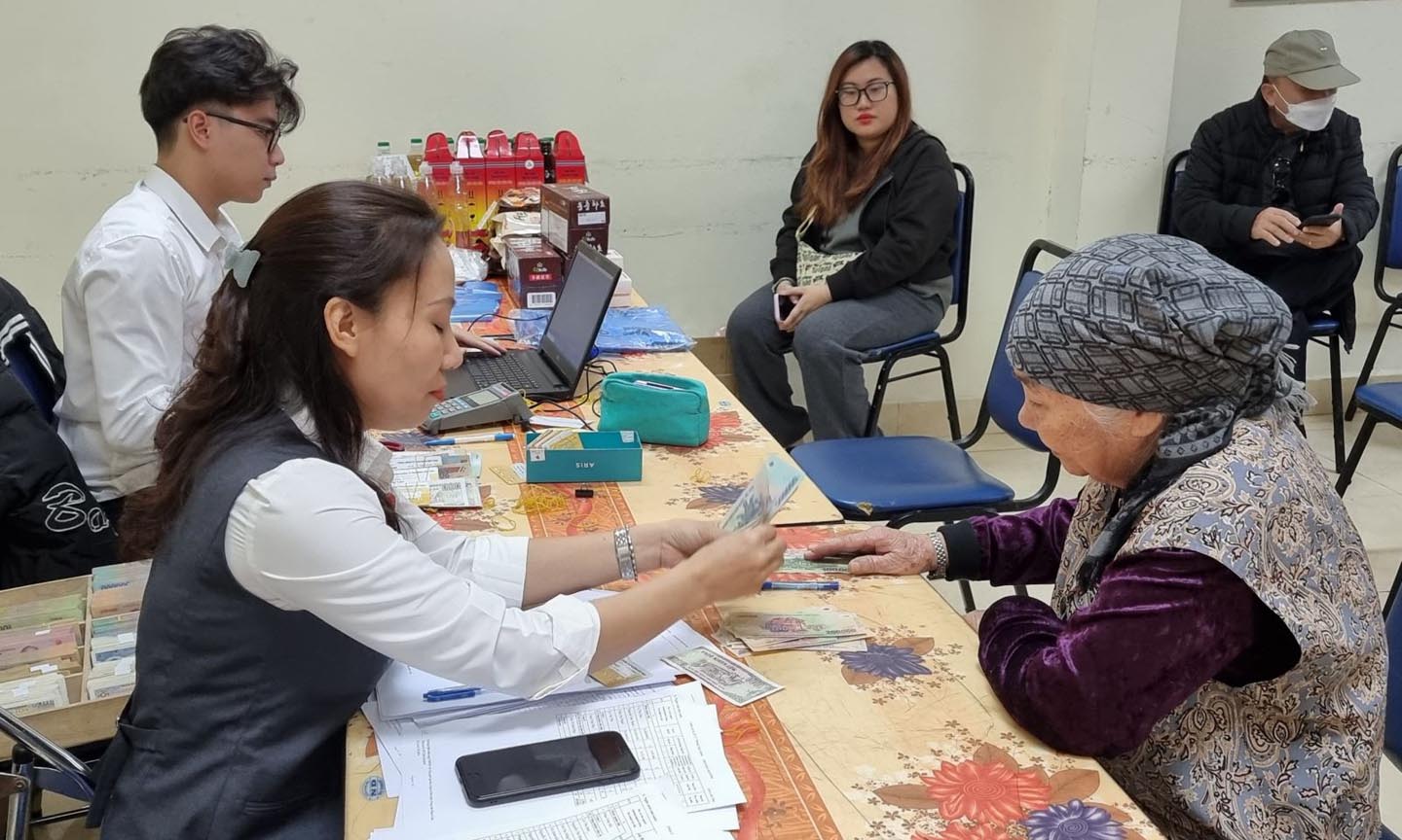 Người cao tuổi không có lương hưu sẽ được nhận trợ cấp hưu trí xã hội 500.000 đồng từ 1/7/2025