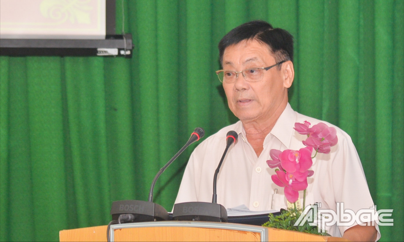 Đại tá Phan Hùng Mãnh, Chủ tịch Hội CCB tỉnh Tiền Giang phát biểu tại hội nghị.