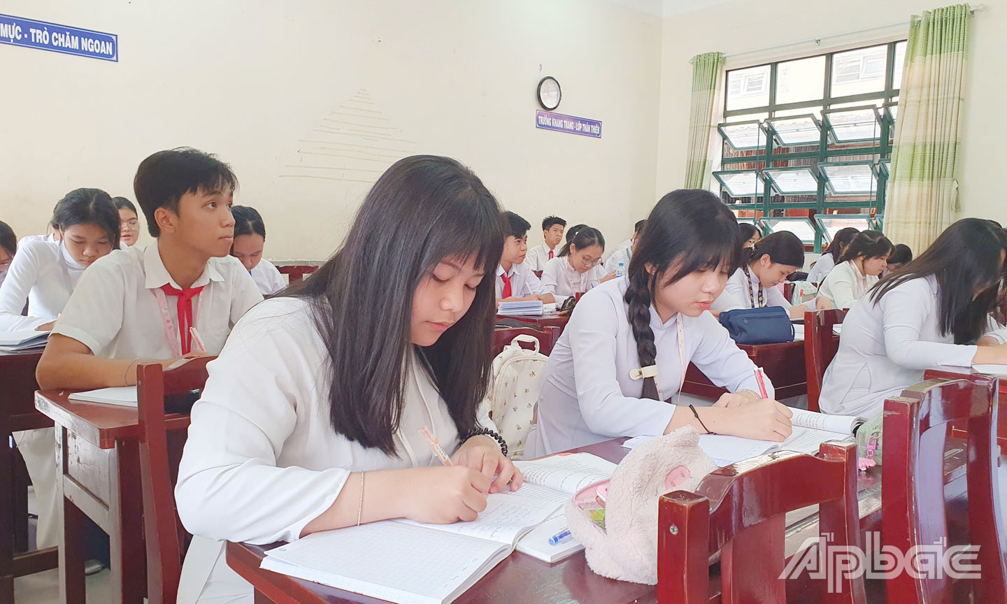  Học sinh lớp 9 Trường THCS Lê Ngọc Hân (TP. Mỹ Tho) sẵn sàng cho Kỳ thi tuyển sinh lớp 10. 