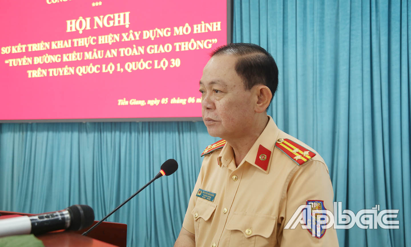 Thượng tá 