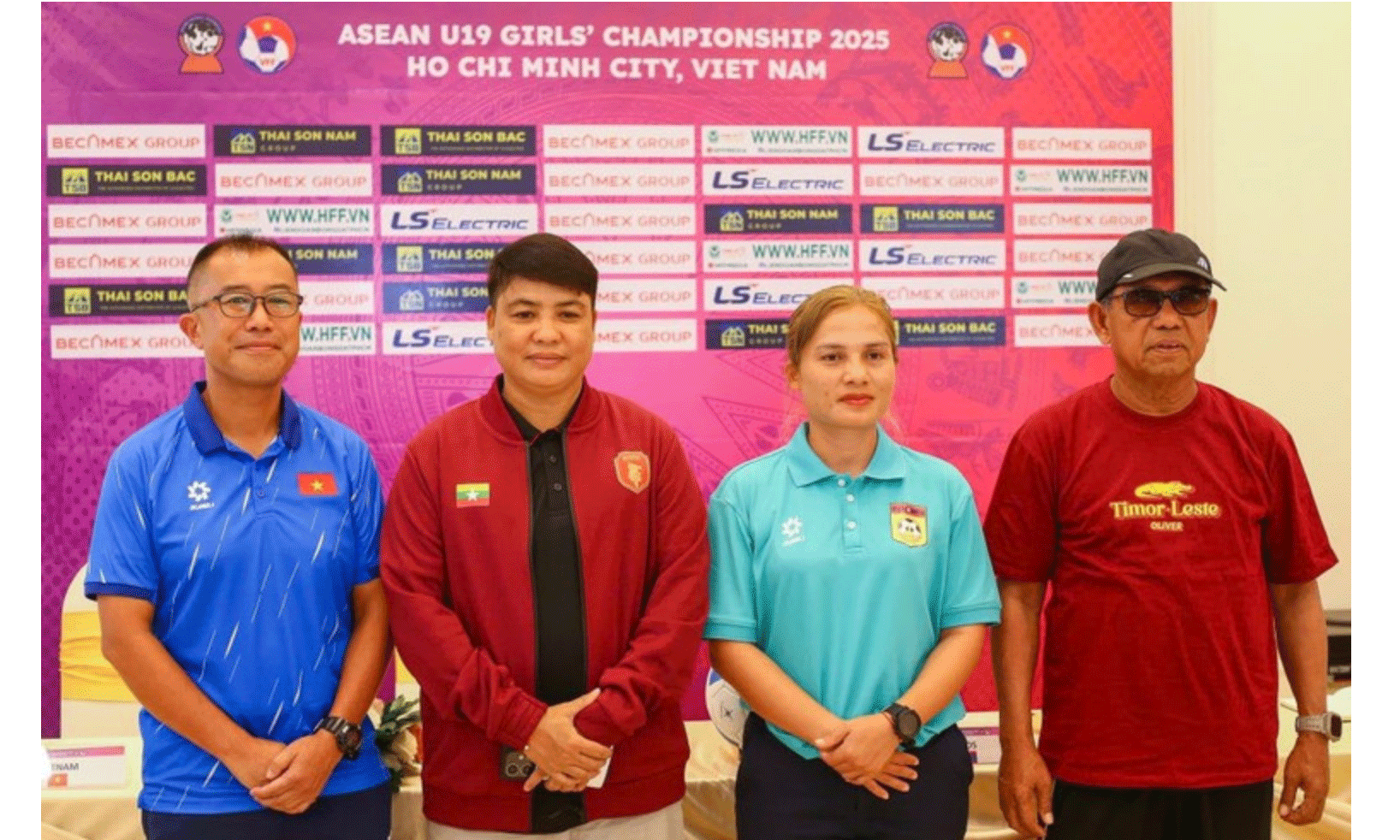 Huấn luyện viên các đội tham dự bảng A - Giải bóng đá U19 nữ Đông Nam Á 2025.
