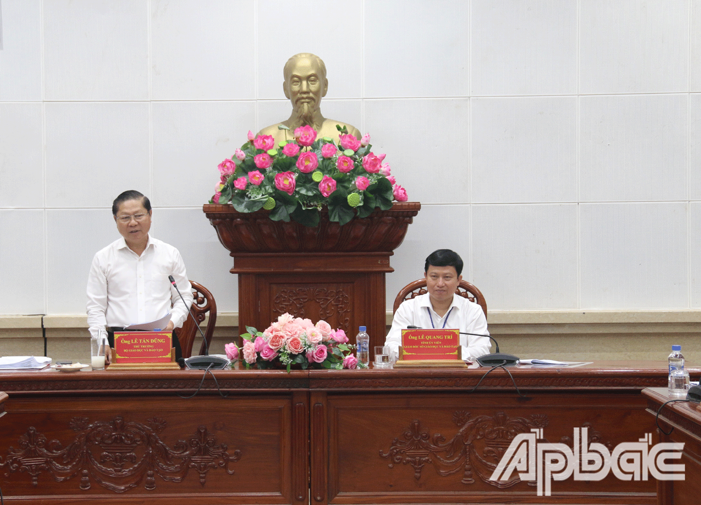 Thứ trưởng Lê Tấn Dũng phát biểu tại buổi làm việc với Ban Chỉ đạo Kỳ thi tốt nghiệp THPT tỉnh Tiền Giang. 