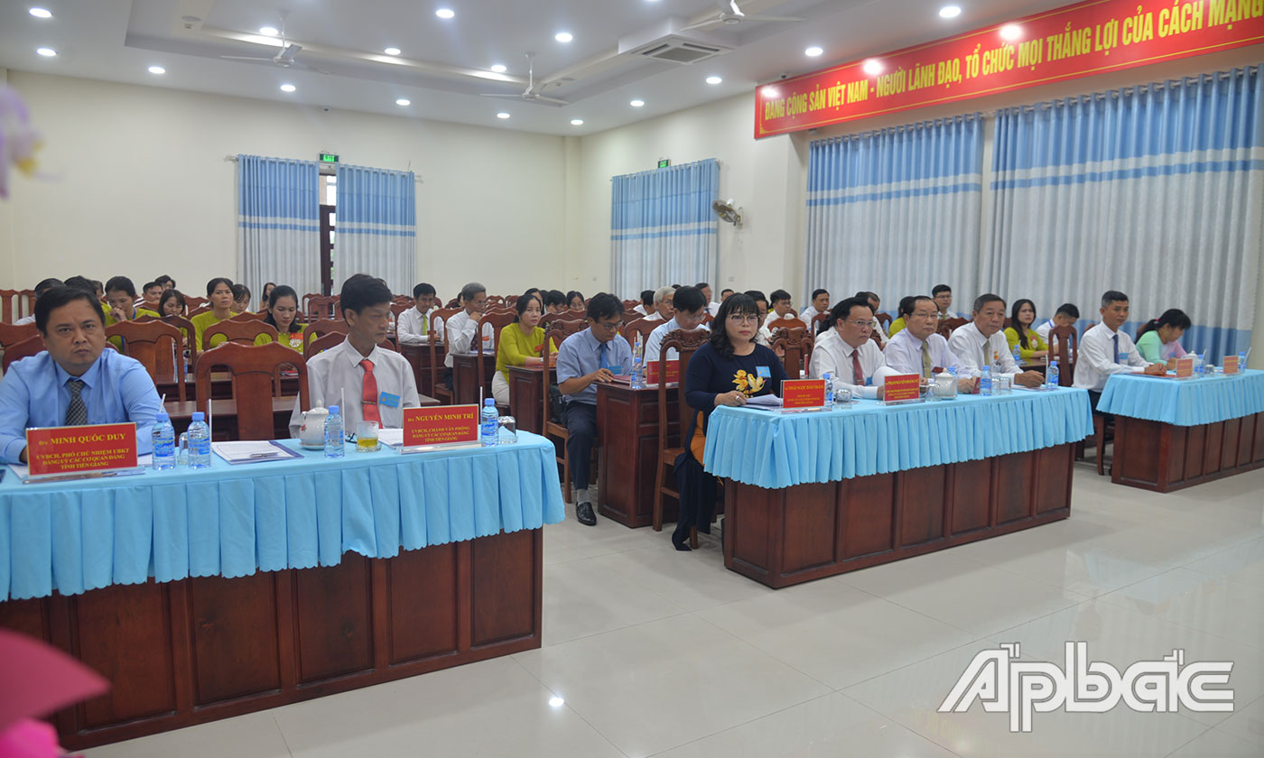 Đại biểu dự Đại hội.