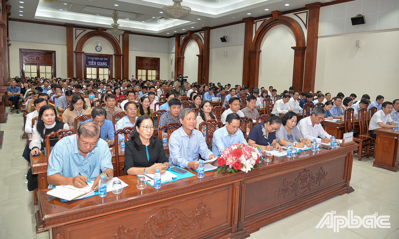 Đại biểu dự hội nghị.