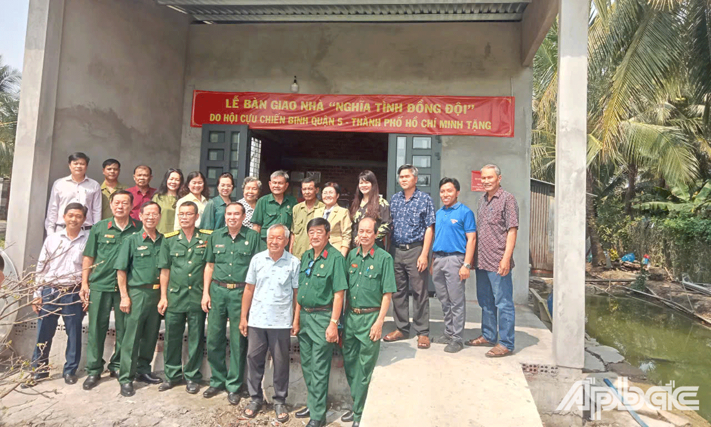 Lễ bàn giao nhà 