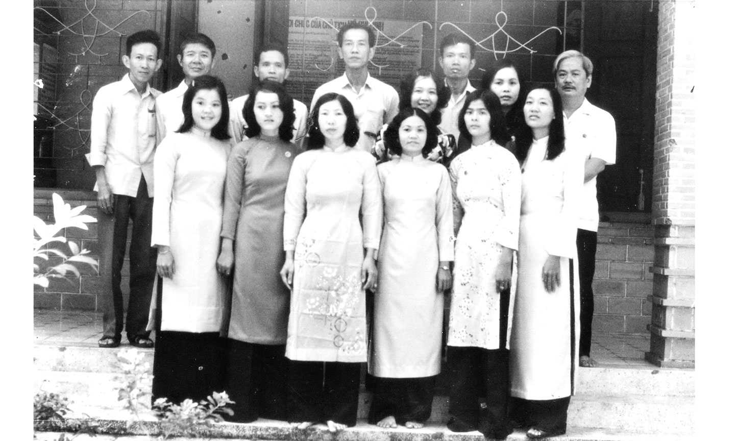 Các văn nghệ sĩ Tiền Giang trong những ngày mới thành lập Hội Văn nghệ tỉnh.