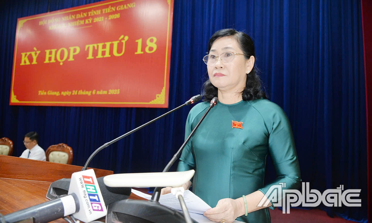 Đồng chí Châu Thị Mỹ Phương phát biểu bế mạc Kỳ họp