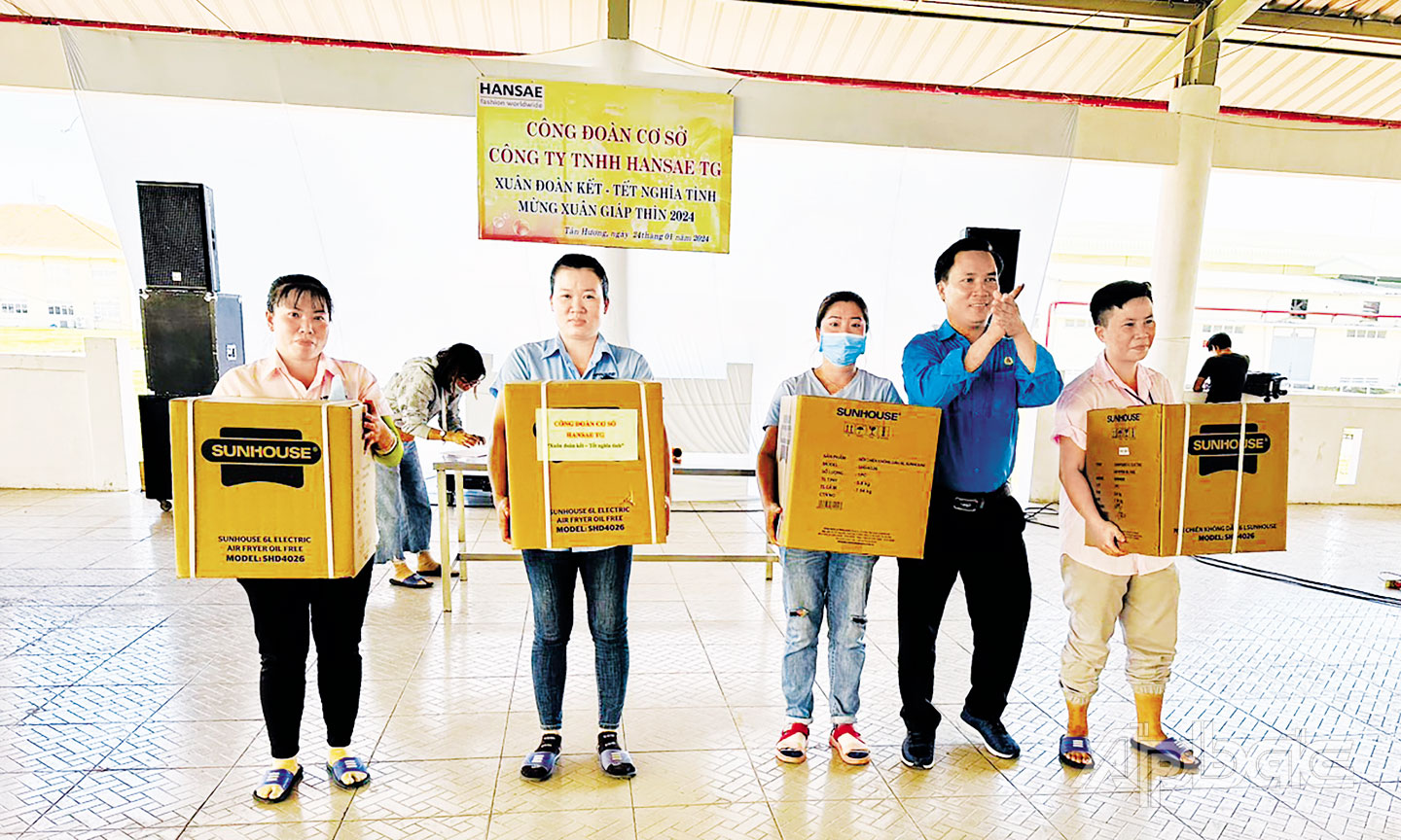 CĐCS Công ty TNHH Hansae TG tổ chức Chương trình ”Mừng xuân Giáp Thìn 2024” cho ĐV, LĐ.