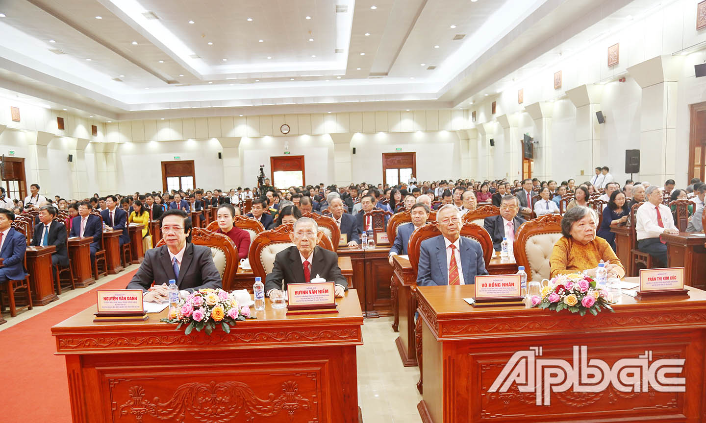 Quang cảnh Lễ Công bố địa giới hành chính mới của tỉnh, xã và bộ máy lãnh đạo mới của Đảng và chính quyền tỉnh Đồng Tháp