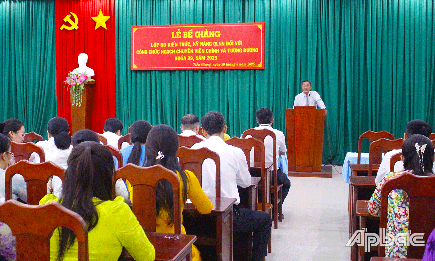 Quang cảnh buổi lễ. 