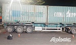 Xe đầu kéo lùi cán tử vong người đi bộ