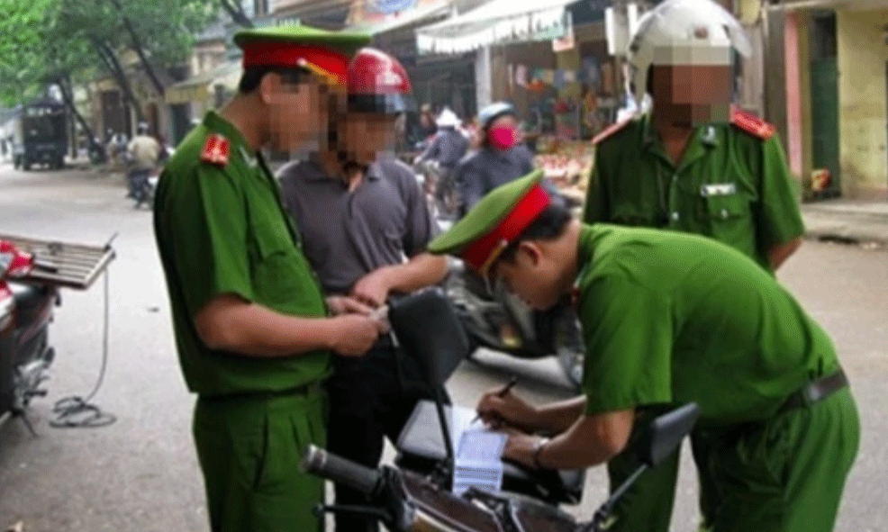 Trưởng Công an xã được phạt đến 50% mức tiền phạt tối đa, tịch thu phương tiện vi phạm hành chính