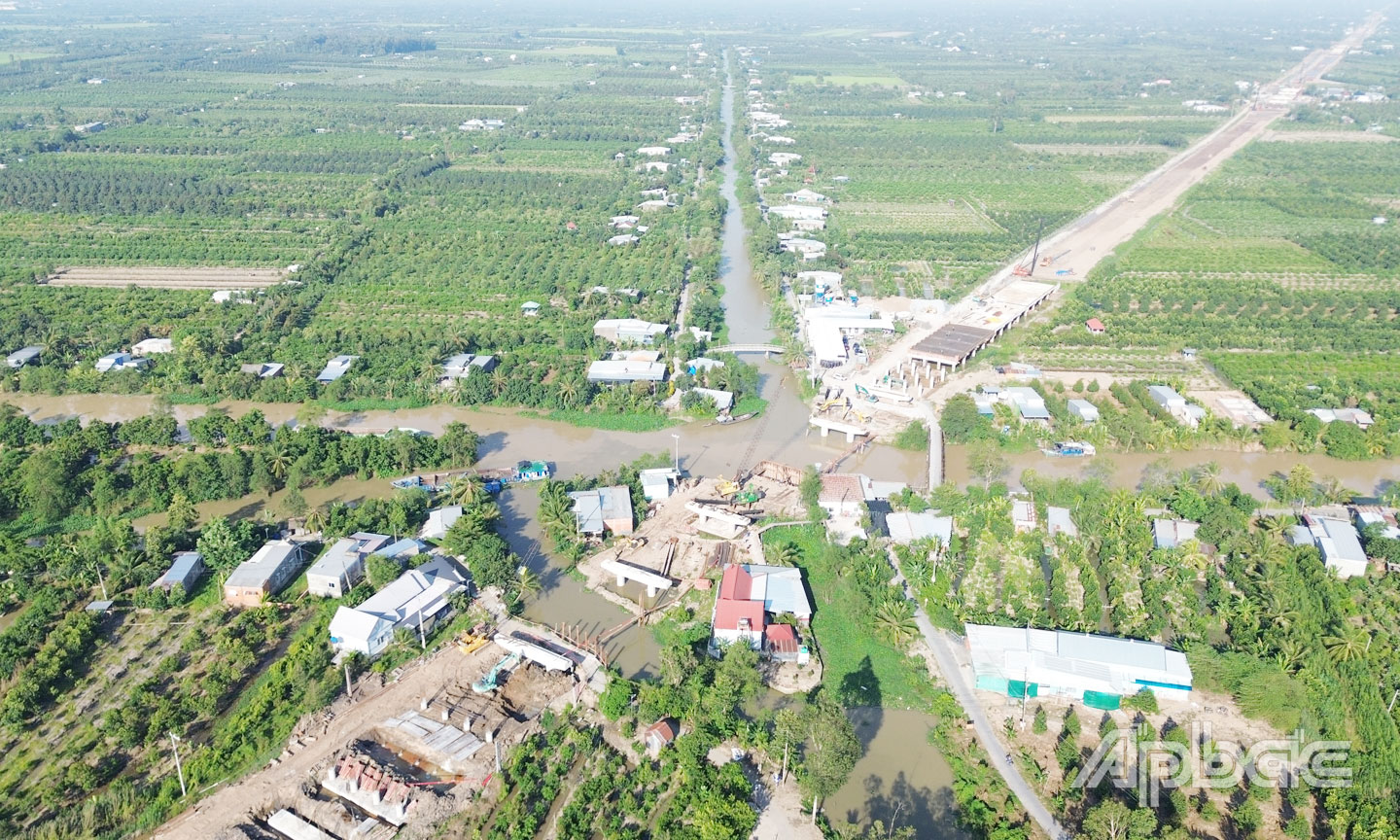 Đồng Tháp đẩy nhanh tiến độ các công trình trọng điểm