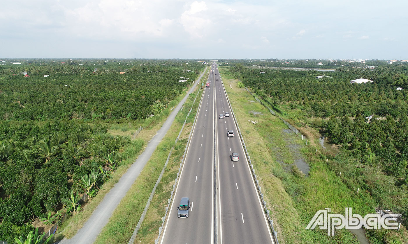Bàn phương án mở rộng đường cao tốc TP. Hồ Chí Minh - Trung Lương - Mỹ Thuận