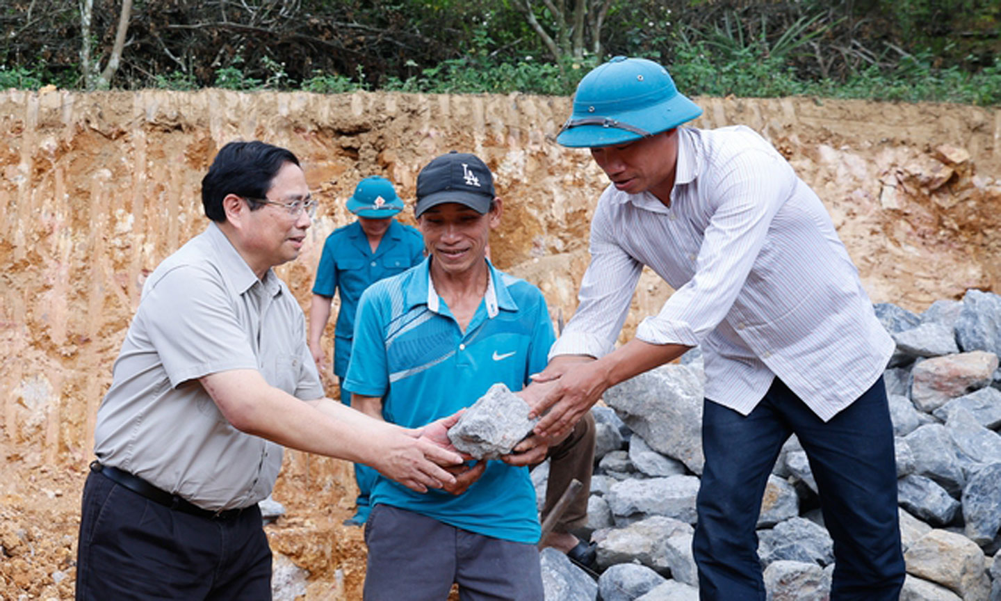 Mái nhà cho dân là mái ấm của lòng dân