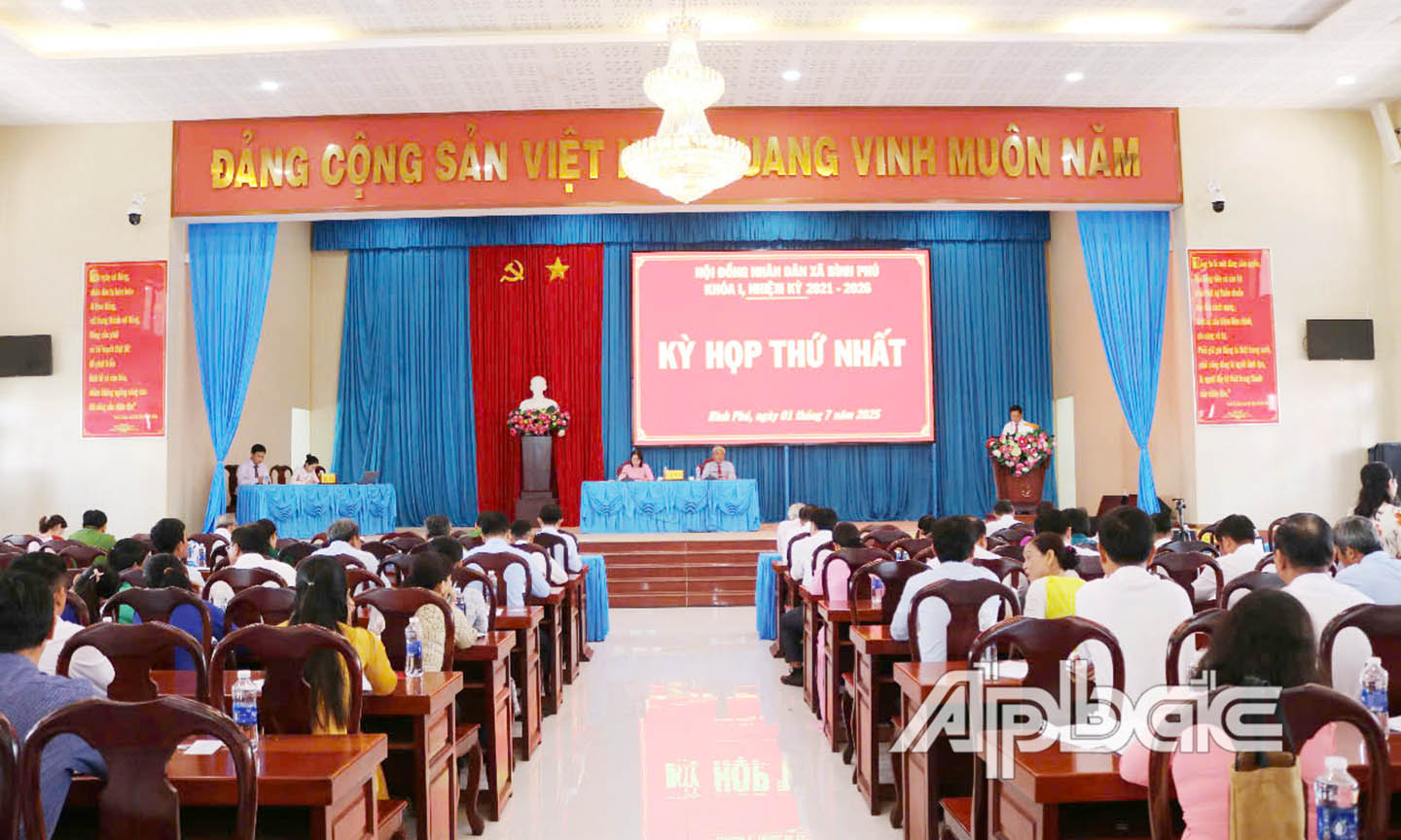 Quang cảnh kỳ họp.